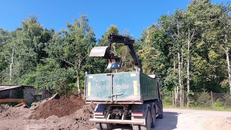 Išvežame mišrias atliekas su konteineriais Vilniuje