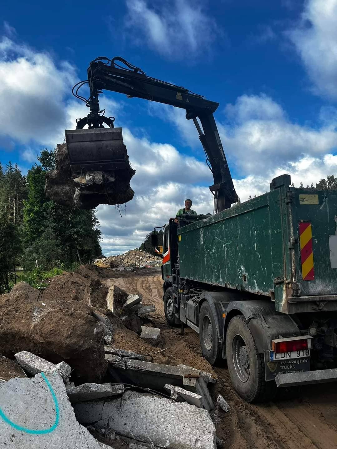 Nuomojame konteinerius ir išvežame statybinį laužą Vilniuje greitai ir tvarkingai